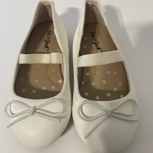 Toddler Girls' Nora Slip-On Ballet Flats White - Cat & Jack™ 5 - Picture 2 of 10